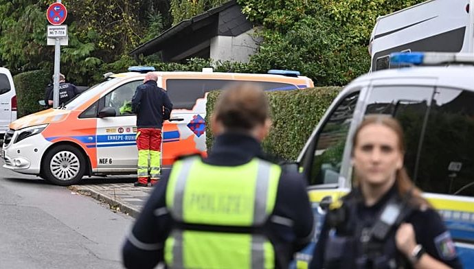 newly-elected-german-mayor-iris-stalzer-found-at-home-with-serious-stab-wounds