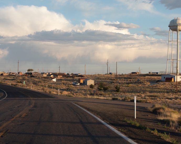 a-tribe-in-arizona-planned-to-connect-600-homes-to-electricity.-then-the-funding-was-cut