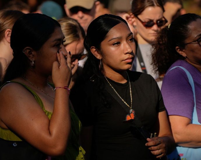 ice-fears-put-pregnant-immigrants-and-their-babies-at-risk