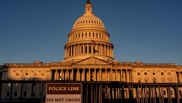 the-traitor-threatens-no-back-pay-for-federal-workers-affected-by-government-shutdown