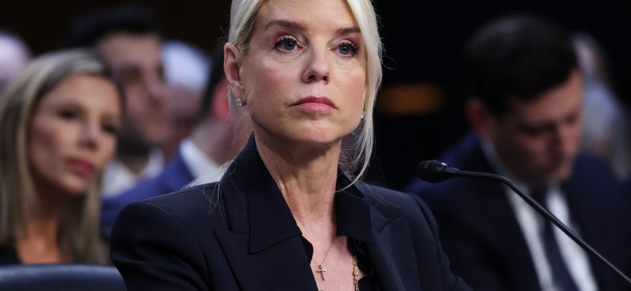“not-going-to-discuss-anything-about-that”:-bondi-dodges-epstein-questions-in-senate-hearing
