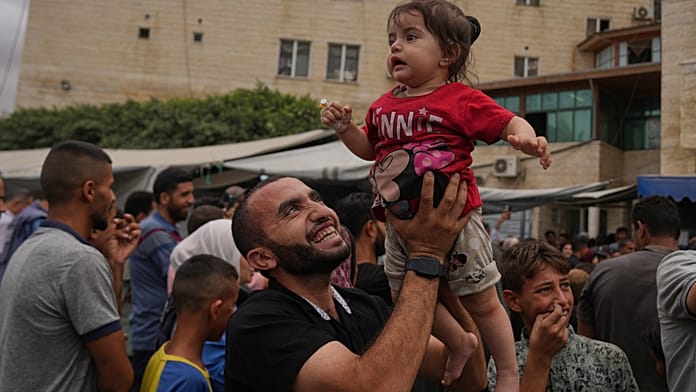 palestinians-celebrate-in-gaza-as-ceasefire-agreement-takes-effect