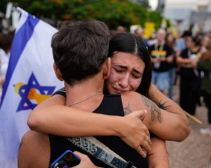 relief-and-disbelief-greet-gaza-ceasefire-announcement-in-israel