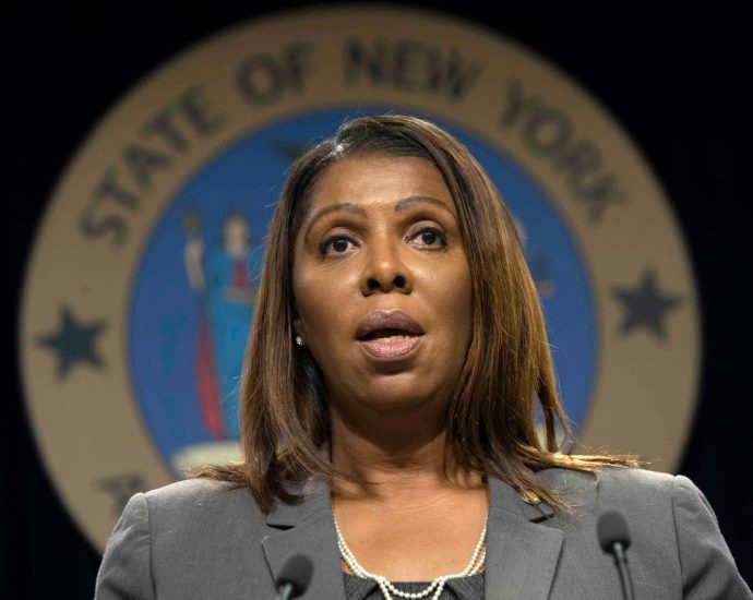 ny-attorney-general-letitia-james-indicted-on-fraud-charges:-reports