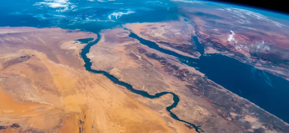 the-red-sea-that-vanished-and-the-catastrophic-flood-that-brought-it-back