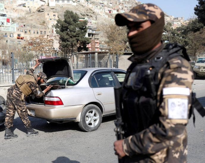 explosions-hit-kabul-as-taliban-make-diplomatic-push-to-india