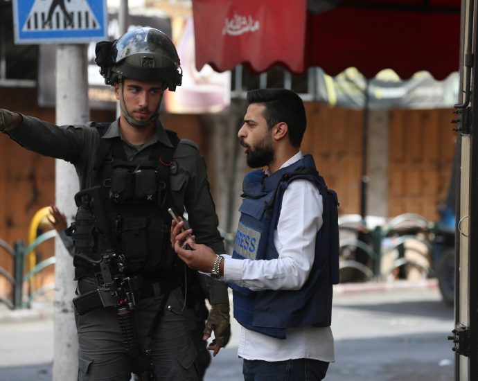 ‘you-gave-everything’:-west-bank-journalists-honour-fallen-gaza-colleagues