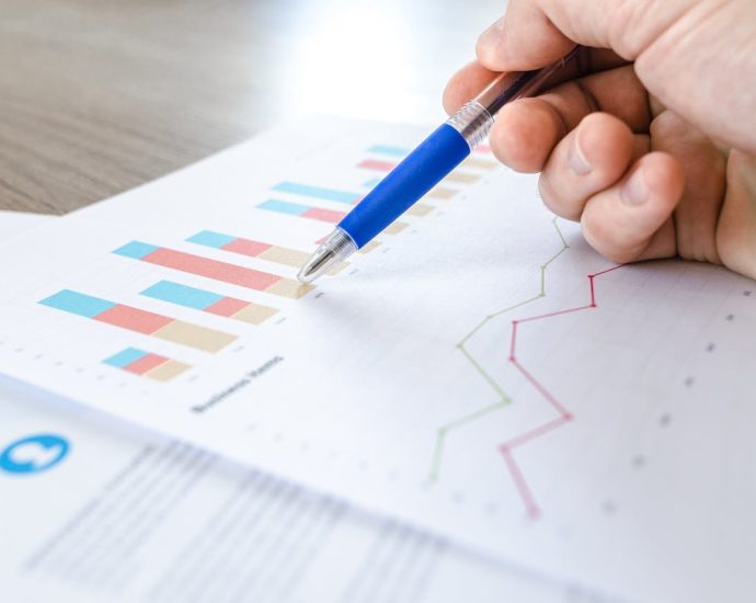 what-is-secondary-data?-types,-examples,-&-how-to-use-it?