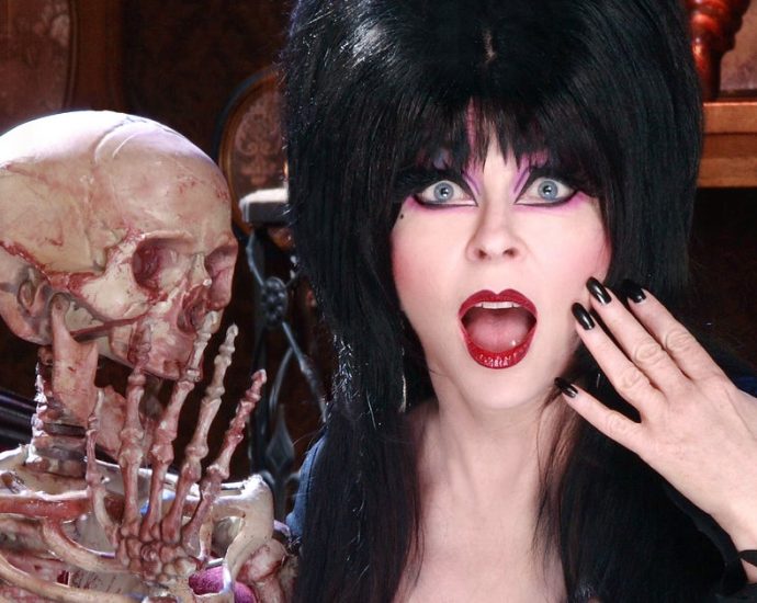 after-30-years,-elvira-finally-drops-the-cookbook-fans-have-been-waiting-for
