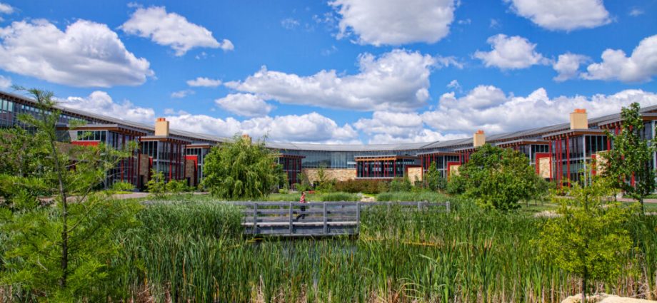 one-of the-world’s-largest geothermal-networks-is-buried-beneath-a-corporate-campus-in-rural-wisconsin