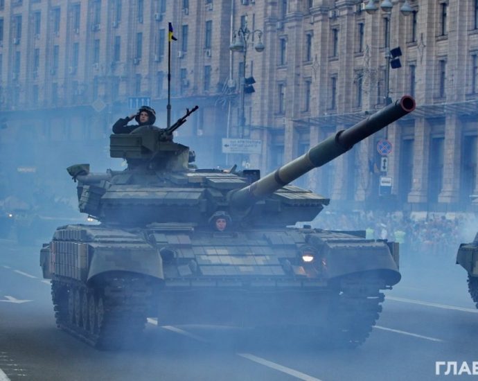 russia-is-desperate-for-tanks.-is-it-desperate-enough-to-use-t-64s?