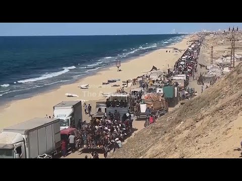 thousands-of-displaced-palestinians-journey-back-to-their-homes-in-gaza-strip