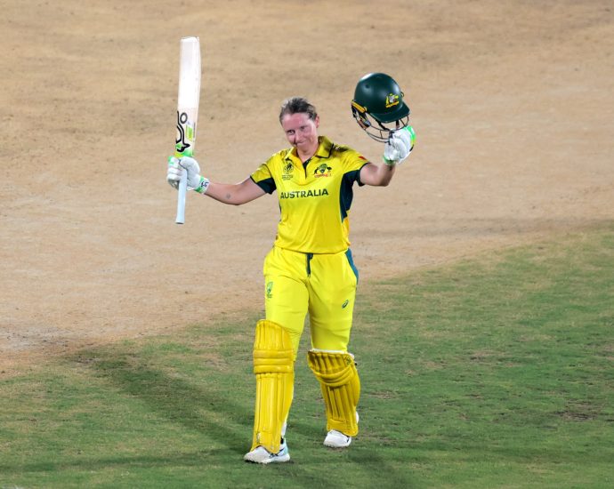 australia-beat-india-by-three-wickets-in-women’s-cricket-world-cup-2025