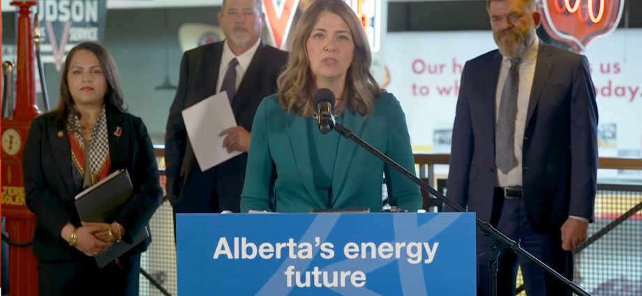 danielle-smith’s-pipeline-without-a-proponent-is-all-dollars-and-no-sense