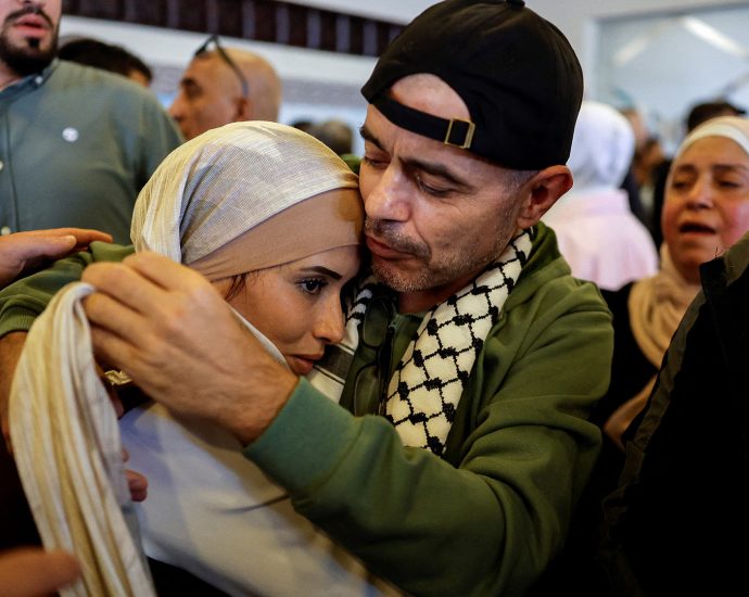 israel-celebrates-releases,-warns-palestinians-over-reunion-scenes