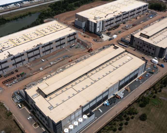 pjm-pursues-rule-change-to-meet-data-center-surge-critics-fear-gas-suppliers-could-benefit.