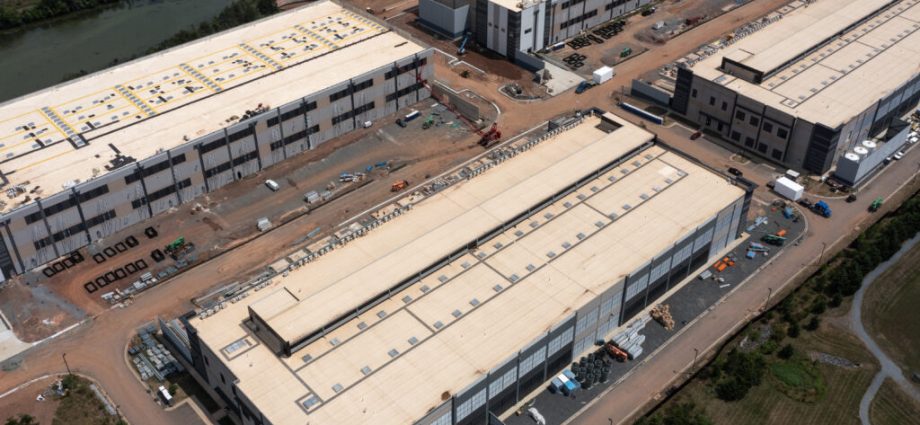 pjm-pursues-rule-change-to-meet-data-center-surge-critics-fear-gas-suppliers-could-benefit.