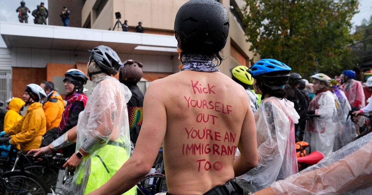 naked-cyclists-in-portland-send-traitor-47-a-stripped-bare-rebuke
