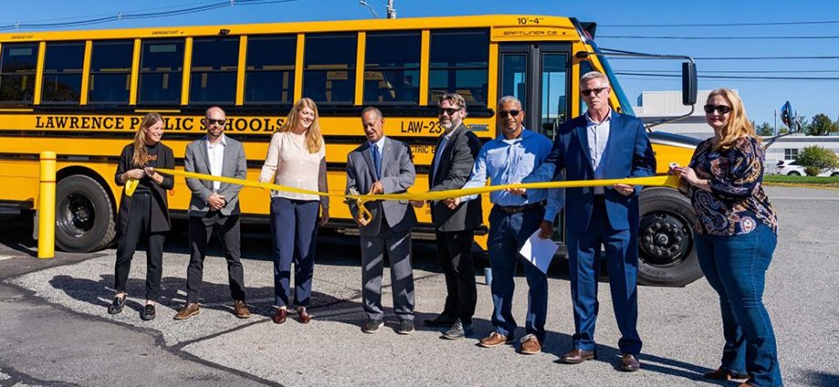 nrt-bus-and-zenobe-deploy-35-electric-school-buses-in-massachusetts
