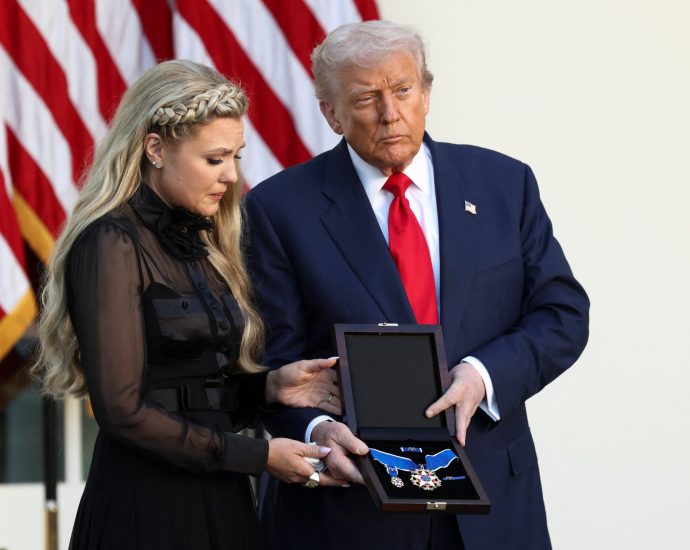 us-revokes-six-visas-over-charlie-kirk-death-amid-social-media-crackdown
