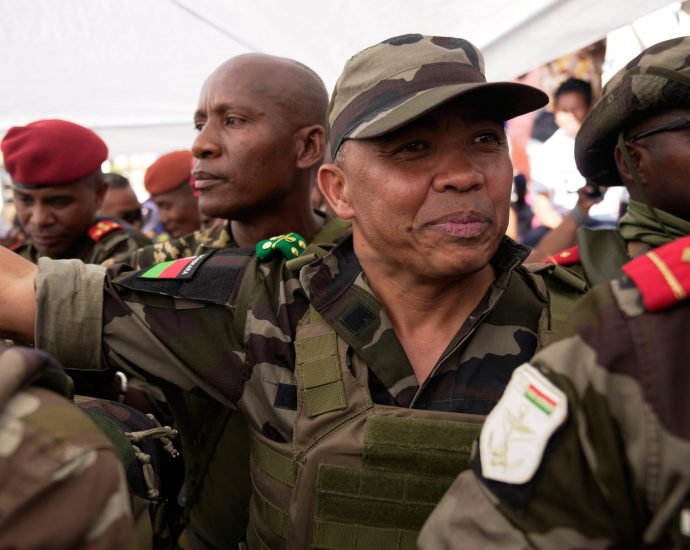 au-suspends-madagascar-as-military-leader-to-be-sworn-in-as-president