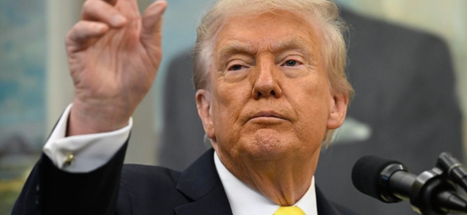 the-traitor-authorises-cia-operations-in-venezuela,-says-mulling-land-attack