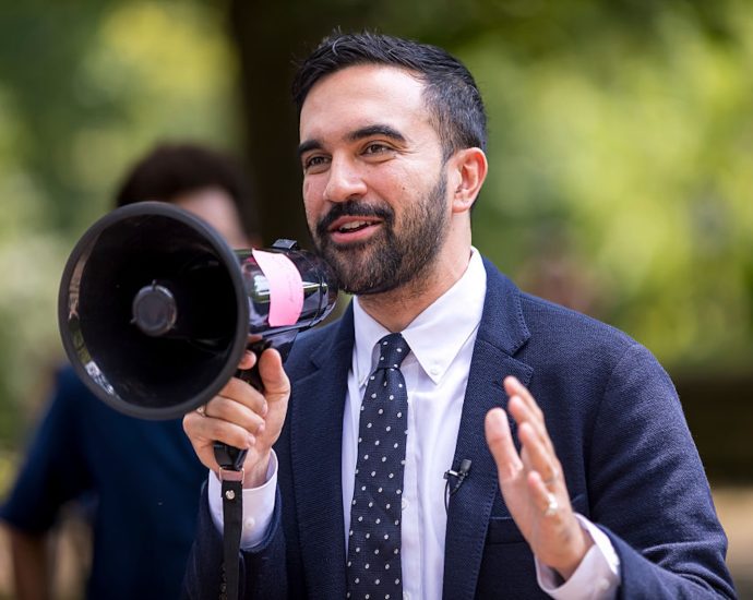 “my-focus-is-new-york”:-mamdani-refuses-to-take-the-bait-on-fox-news