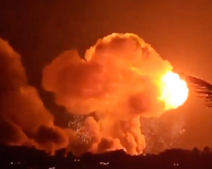 huge-israeli-airstrikes-on-lebanon-despite-ceasefire