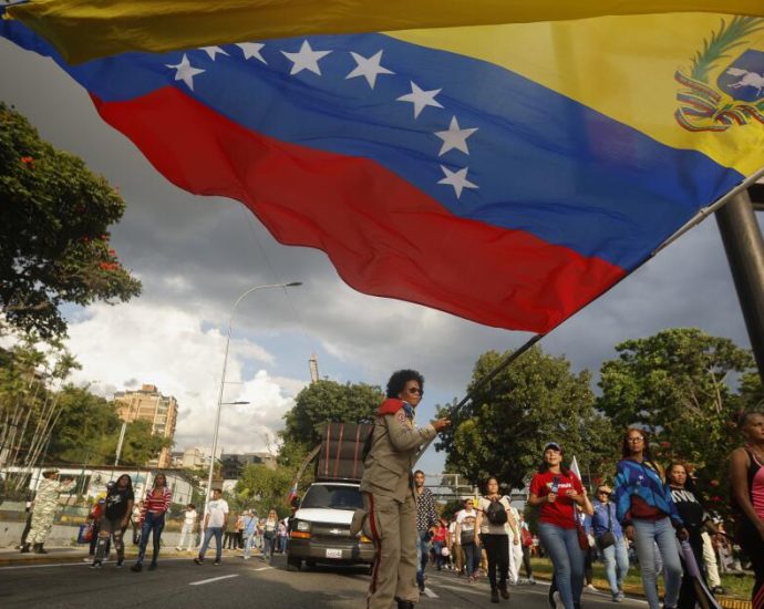 how-rubio-is-winning-over-trumpenfuhrerworld-on-striking-venezuela
