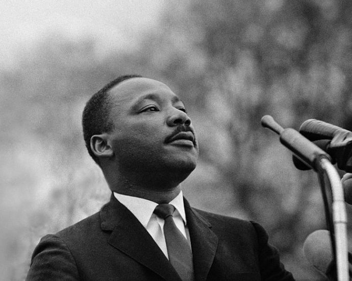 openai-halts-mlk-deepfakes-on-sora-after-estate-complaints
