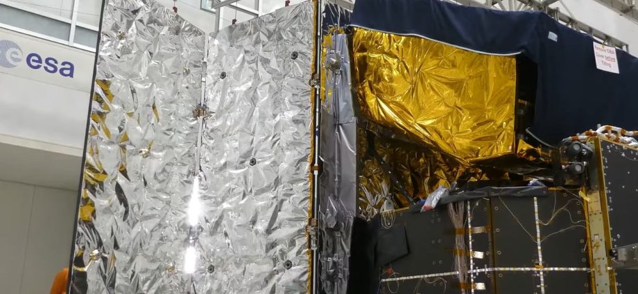 Watch Europe’s upcoming PLATO exoplanet hunter spread its ‘wings’ (video)