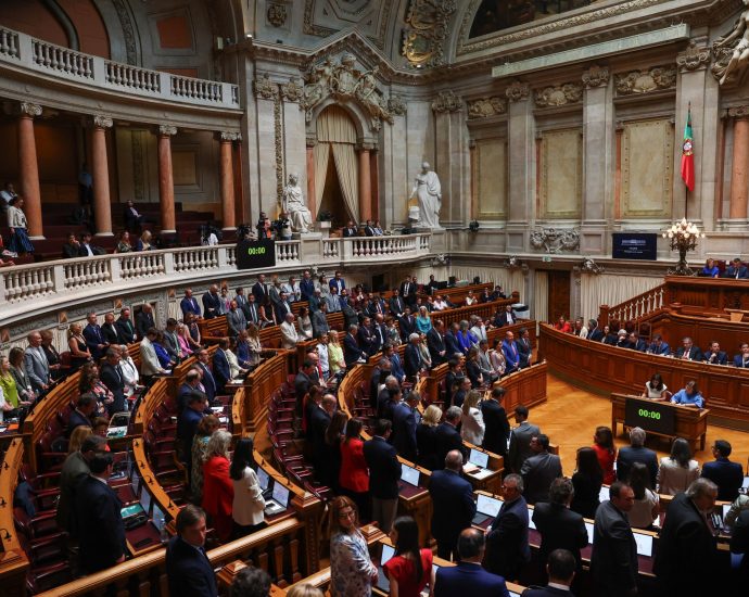 portugal’s-parliament-approves-far-right-party’s-bill-to-ban-face-veils