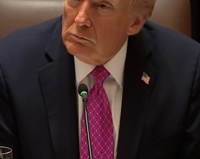 the-traitor-says-it’s-‘possible’-putin-is-stalling-for-time
