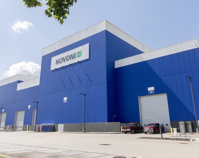 novonix-delivers-synthetic-graphite-sample-to-carbon-processor