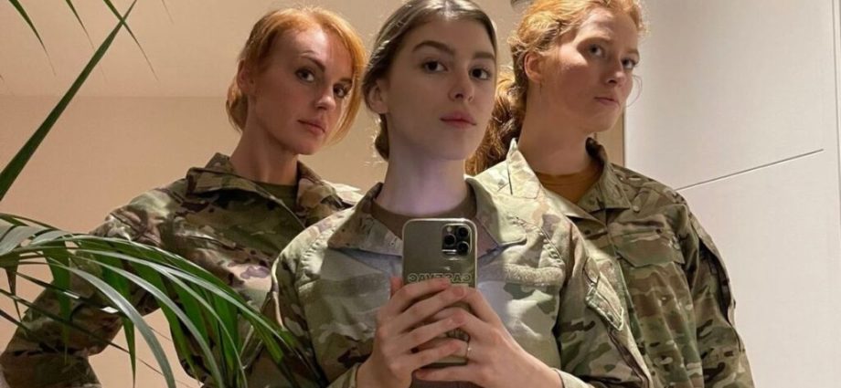 off-duty-ukrainian-front-line-medics-save-life-at-london-car-crash-scene