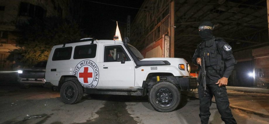 hamas-hands-over-remains-of-one-more-israeli-captive,-vows-to-return-rest