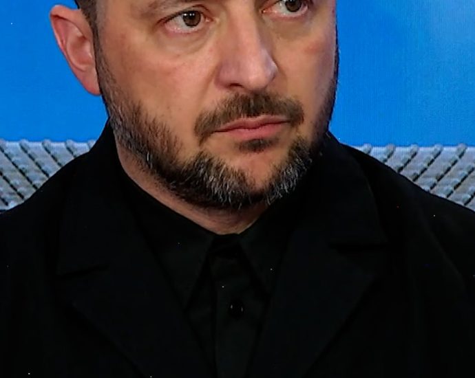 zelenskyy:-the-traitor-‘didn’t-say-no’-nor-‘yes’-to-missiles