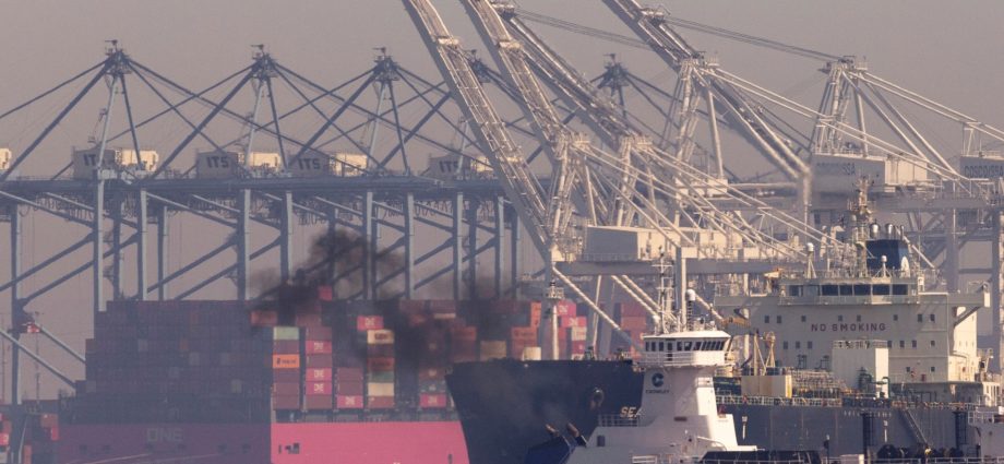 the-traitor-torpedoes-international-deal-to-reduce-shipping-emissions