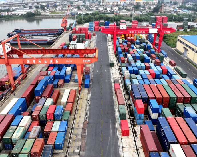 us,-saudi-arabia,-others-stop-proposed-global-fee-on-shipping-emissions