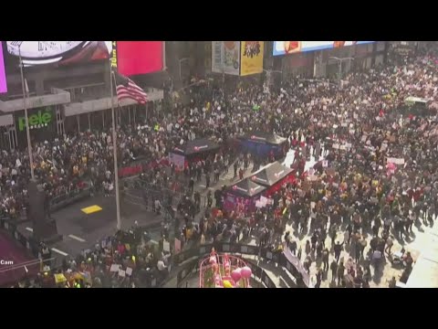 ‘no-kings’-rallies-get-underway-across-the-country-|-newsnation-live