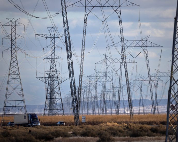 rising-electric-rates-tied-to-distribution-spending,-disasters-and-some-clean-energy-programs,-study-says