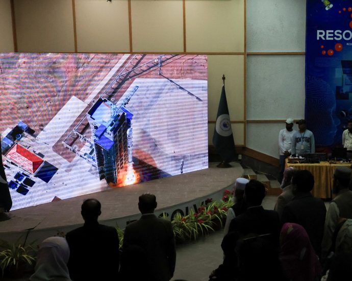 pakistan-launches-its-first-hyperspectral-satellite