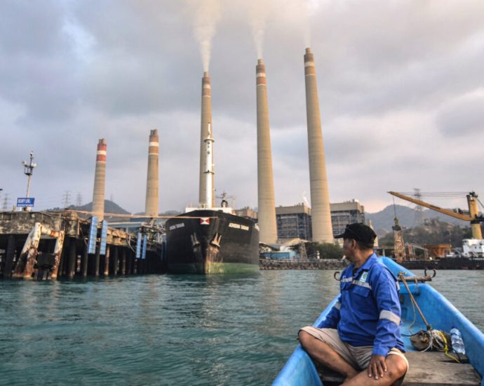 china-helped-indonesia-build-one-of-the-world’s-biggest,-youngest-coal-fleets-it’s-still-growing.