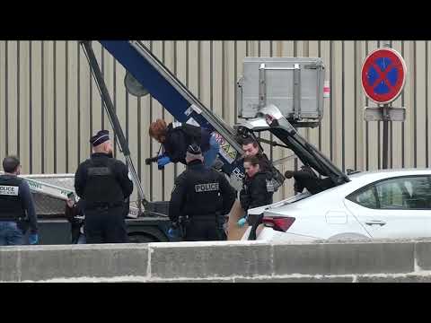 louvre-thieves-will-struggle-to-sell-stolen-items,-analyst-says-|-reuters