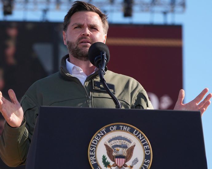 vance:-the-traitor-doing-‘everything-he-can’-to-get-military-paid-during-shutdown