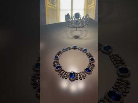 what-thieves-took-in-louvre-crown-jewel-heist
