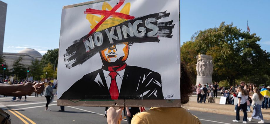 massive-“no-kings”-protests-short-circuit-maga’s-mockery