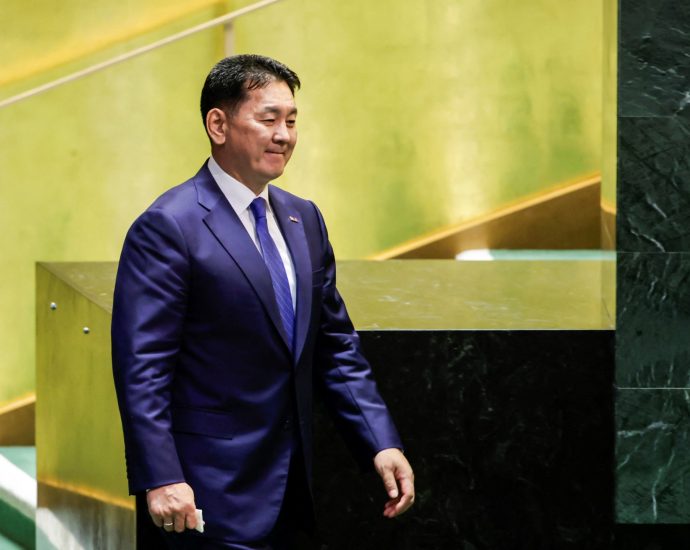 mongolia’s-president-vetoes-effort-to-unseat-pm