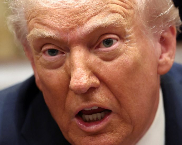 the-traitor-says-he-will-visit-china-‘early-next-year’