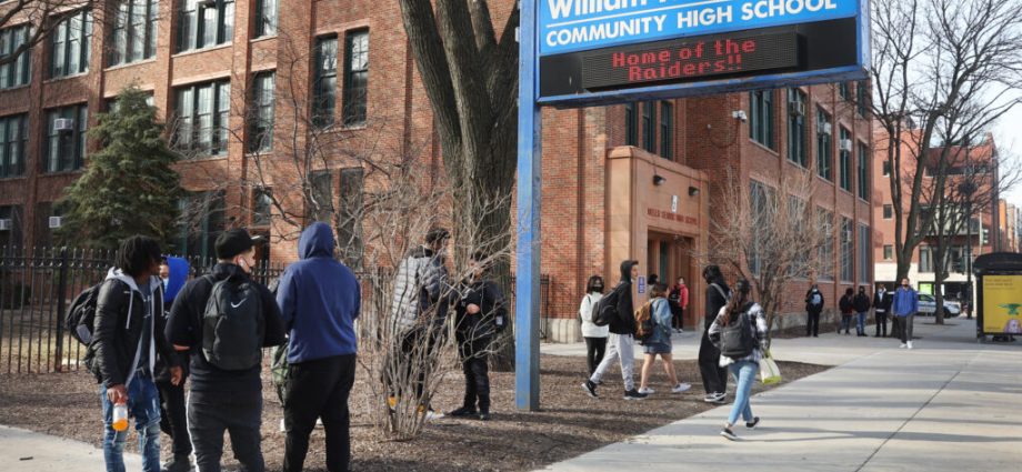 illinois-wants-climate-education-in-schools-now-teachers-need-to-figure-out-how-to-make-it-happen.